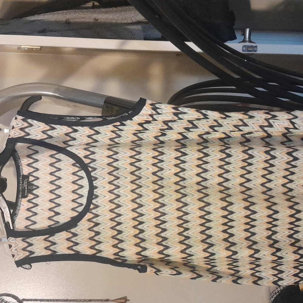 Used woman's 3x Suzanne Betro shirt